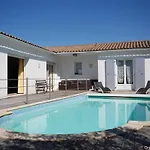 Holiday home ღ Oceane Spacieuse Piscine&jardin *